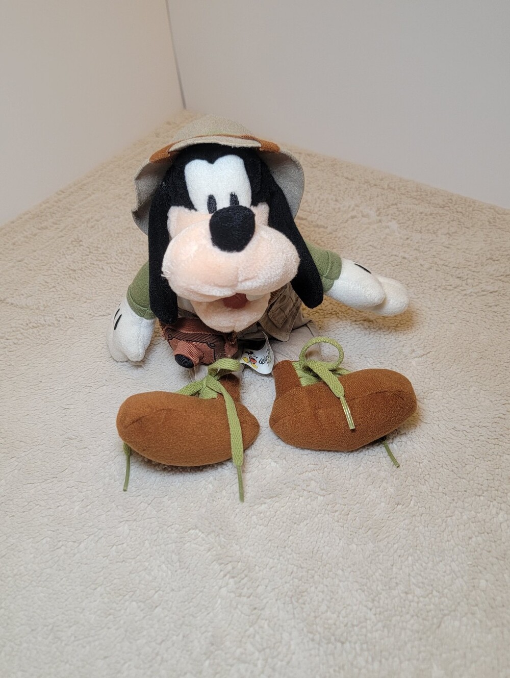Vintage Disney World Animal Kingdom Safari Goofy Plush Bean Bag 10" No Hang Tag
